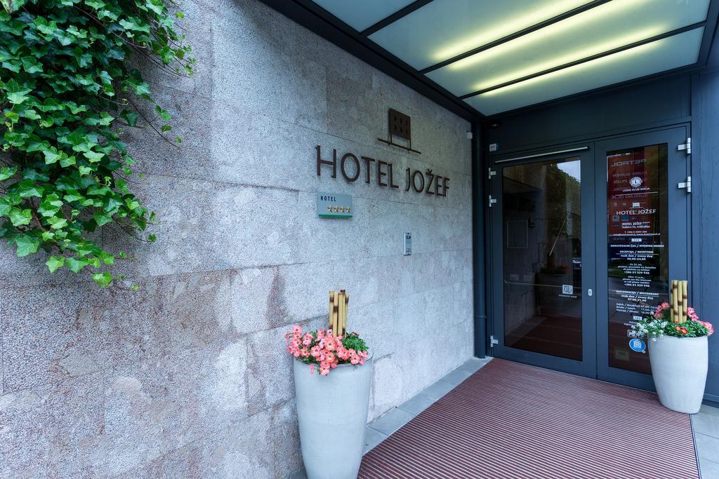 Jozef Hotel